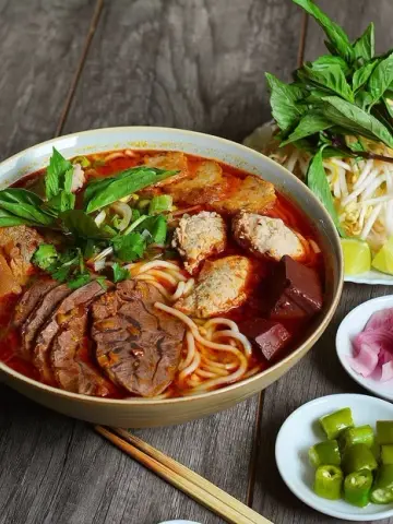 Bên Kia Vực Thẳm