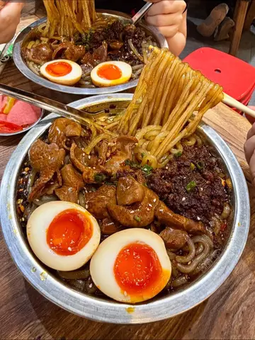 Cứu Con Gái Khỏi Ổ Quỷ