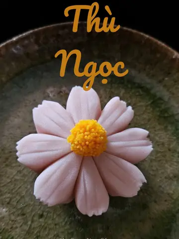 THÙ NGỌC