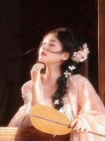 TÌNH ĐỊCH TRƯỚC KHI CHẾT LẠI GIAO CON CHO TA