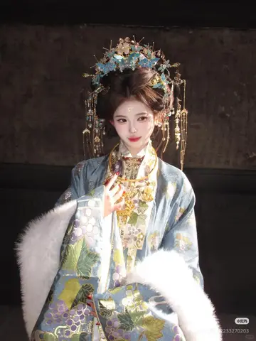 Từ Bia Đỡ Thành Nữ Hầu